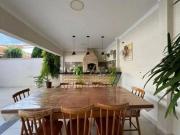 Casa com 3 dormitórios à venda, 208 m² por R$ 1.200.000...