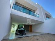 Casa com 3 dormitórios à venda, 208 m² por R$ 950.000,00...