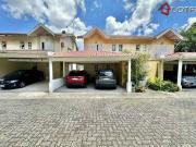 Casa com 3 dormitórios à venda, 209 m² por R$ 870.000,00...