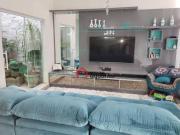 Casa com 3 dormitórios à venda, 210 m² por R$...