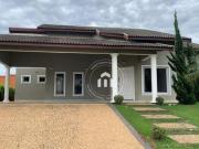 Casa com 3 dormitórios à venda, 210 m² por R$...