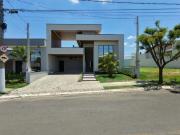 Casa com 3 dormitórios à venda, 210 m² por R$...