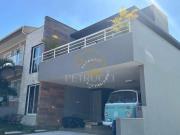 Casa com 3 dormitórios à venda, 210 m² por R$...