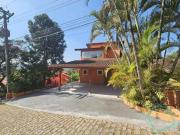Casa com 3 dormitórios à venda, 210 m² por R$...