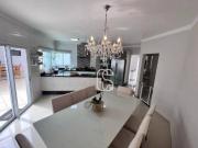 Casa com 3 dormitórios à venda, 211 m² por R$ 1.870.000...