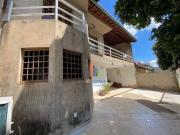 Casa com 3 dormitórios à venda, 212 m² por R$ 705.000,00...