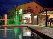 Casa com 3 dormitórios à venda, 216 m² por R$...