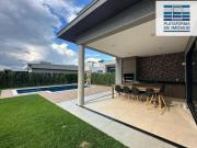 Casa com 3 dormitórios à venda, 217 m² por R$...