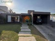 Casa com 3 dormitórios à venda, 217 m² por R$...