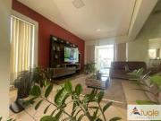 Casa com 3 dormitórios à venda, 218 m² por R$...