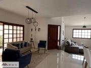 Casa com 3 dormitórios à venda, 220 m² por R$...