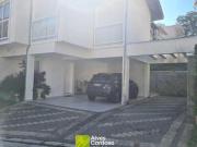 Casa com 3 dormitórios à venda, 220 m² por R$...