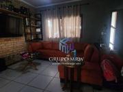 Casa com 3 dormitórios à venda, 220 m² por R$...