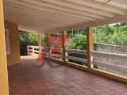 Casa com 3 dormitórios à venda, 220 m² por R$...