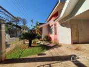 Casa com 3 dormitórios à venda, 220 m² por R$...