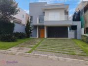 Casa com 3 dormitórios à venda, 220 m² por R$...
