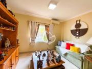 Casa com 3 dormitórios à venda, 220 m² por R$...