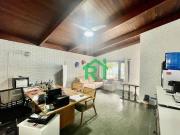 Casa com 3 dormitórios à venda, 220 m² por R$...