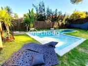 Casa com 3 dormitórios à venda, 220 m² por R$...