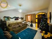 Casa com 3 dormitórios à venda, 220 m² por R$ 710.000,00...