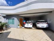 Casa com 3 dormitórios à venda, 220 m² por R$ 975.000,00...