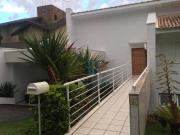 Casa com 3 dormitórios à venda, 221 m² por R$...