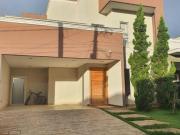 Casa com 3 dormitórios à venda, 222 m² por R$...