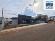 Casa com 3 dormitórios à venda, 223 m² por R$...