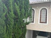 Casa com 3 dormitórios à venda, 225 m² por R$...