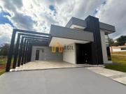 Casa com 3 dormitórios à venda, 225 m² por R$...