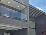 Casa com 3 dormitórios à venda, 225 m² por R$...