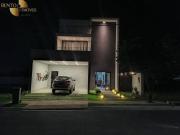 Casa com 3 dormitórios à venda, 225 m² por R$...