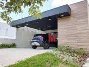 Casa com 3 dormitórios à venda, 225 m² por R$...