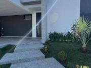 Casa com 3 dormitórios à venda, 225 m² por R$...