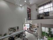 Casa com 3 dormitórios à venda, 226 m² por R$...