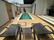 Casa com 3 dormitórios à venda, 226 m² por R$...