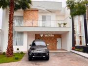 Casa com 3 dormitórios à venda, 227 m² por R$...