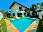 Casa com 3 dormitórios à venda, 227 m² por R$...