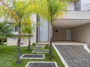 Casa com 3 dormitórios à venda, 227 m² Swiss Park...