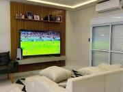 Casa com 3 dormitórios à venda, 230 m² por R$...