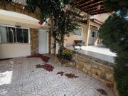 Casa com 3 dormitórios à venda, 231 m² por R$...