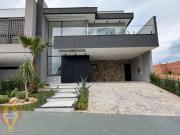 Casa com 3 dormitórios à venda, 231 m² por R$...