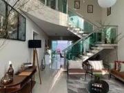 Casa com 3 dormitórios à venda, 232 m² por R$...