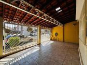 Casa com 3 dormitórios à venda, 232 m² por R$ 660.000,00...