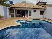 Casa com 3 dormitórios à venda, 232m² por R$1.780.000...