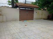 Casa com 3 dormitórios à venda, 234 m² por R$...