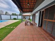 Casa com 3 dormitórios à venda, 234 m² por R$...