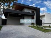 Casa com 3 dormitórios à venda, 236 m² por R$...