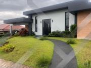 Casa à venda, 238 m² por R$ 2.000.000,00 Shambala III...
