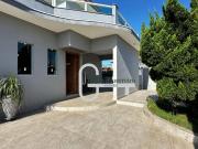 Casa com 3 dormitórios à venda, 239 m² por R$...